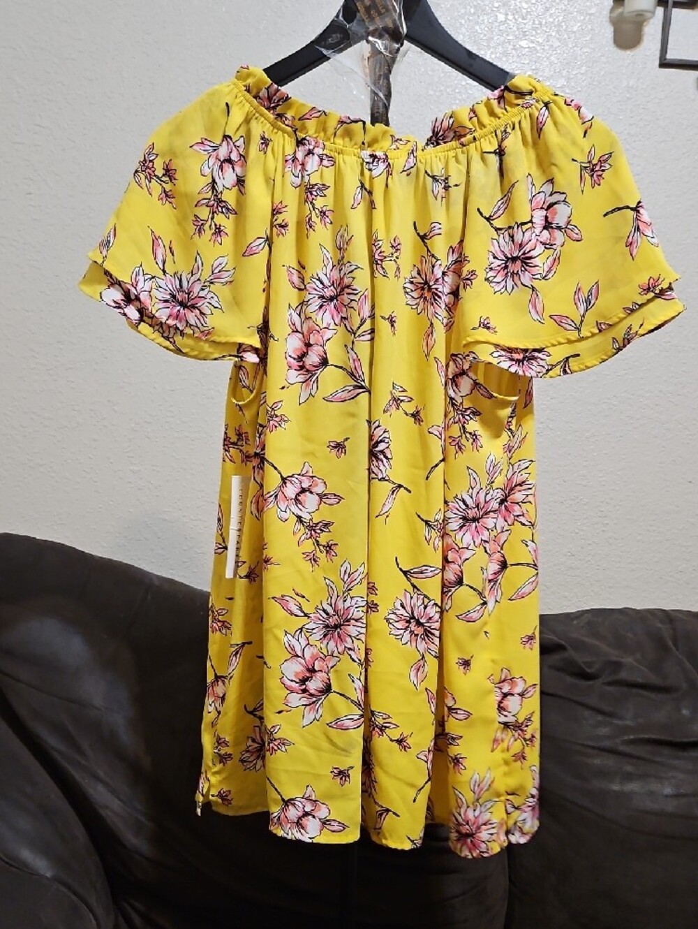 Counterparts Yellow Floral Off-Shoulder Blouse - Picture 4 of 7